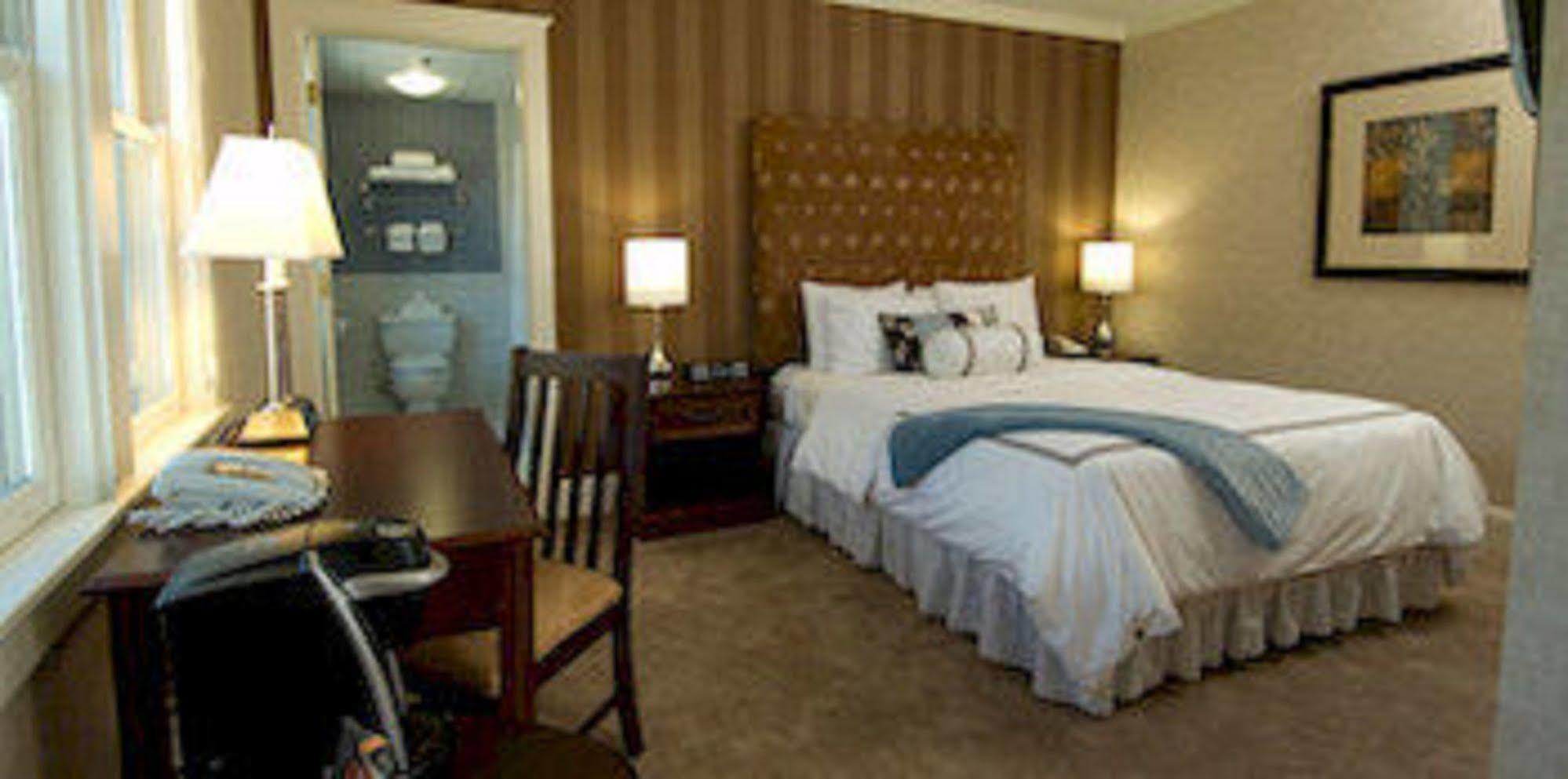 Capitol Plaza Hotel Montpelier Tapestry Collection by Hilton Exterior foto